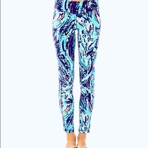 LUXLETIC 26" WEEKENDER LEGGING